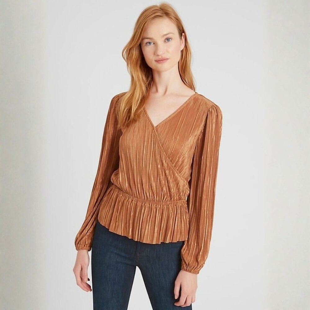 Banana Republic Plissé Wrap-Effect Top - SZ L - NWOT